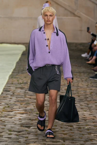 Look 40